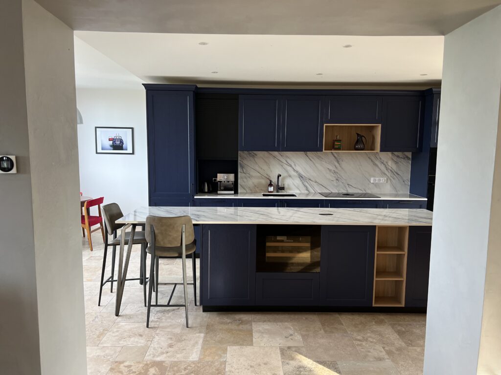 Cuisine sur mesure réalisée à Pessac, près de Bordeaux (Gironde)